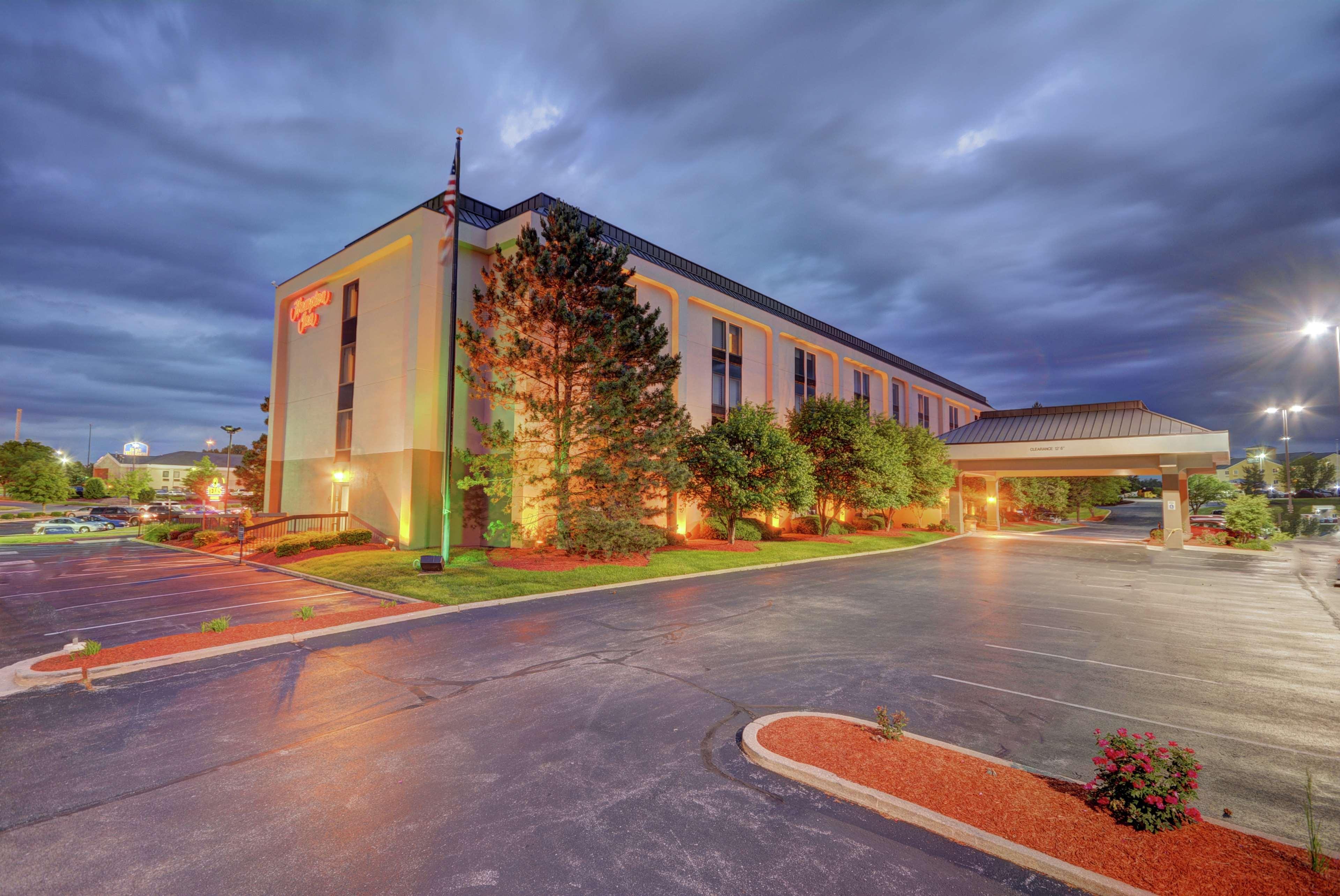 Hampton Inn Indianapolis-South Southport Exterior photo